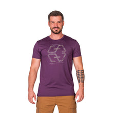 Load image into Gallery viewer, Essential Fancy Logo Loose-Fit T-Shirt for Men
